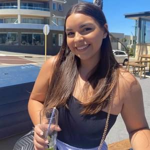 Meet your Posher, Lea